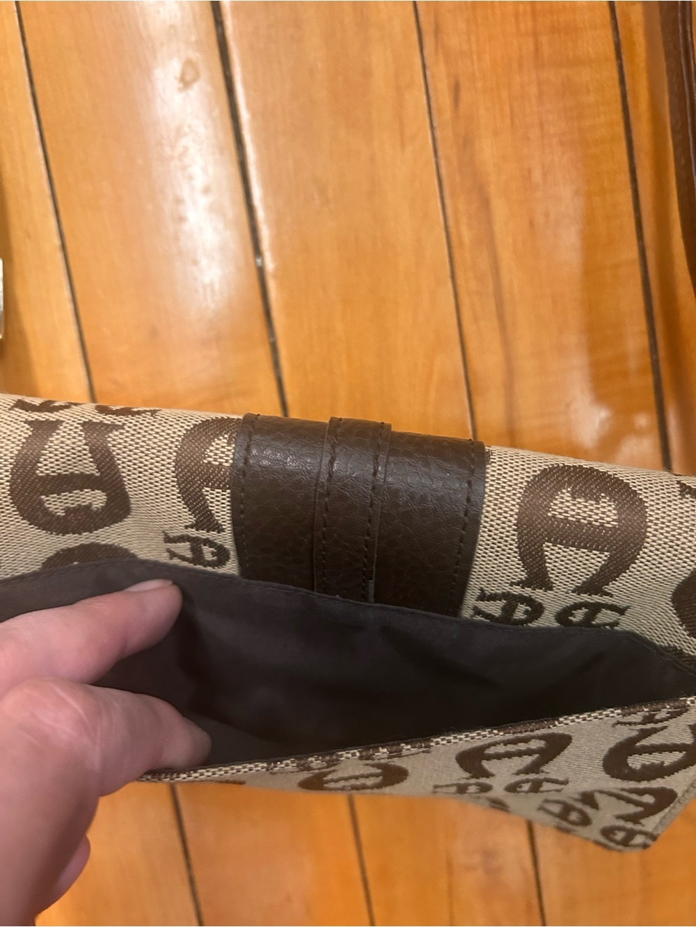 Vintage Etienne Aigner Monogram Crossbody Bag Brown Canvas Leather Clutch Y2K - Picture 5 of 14